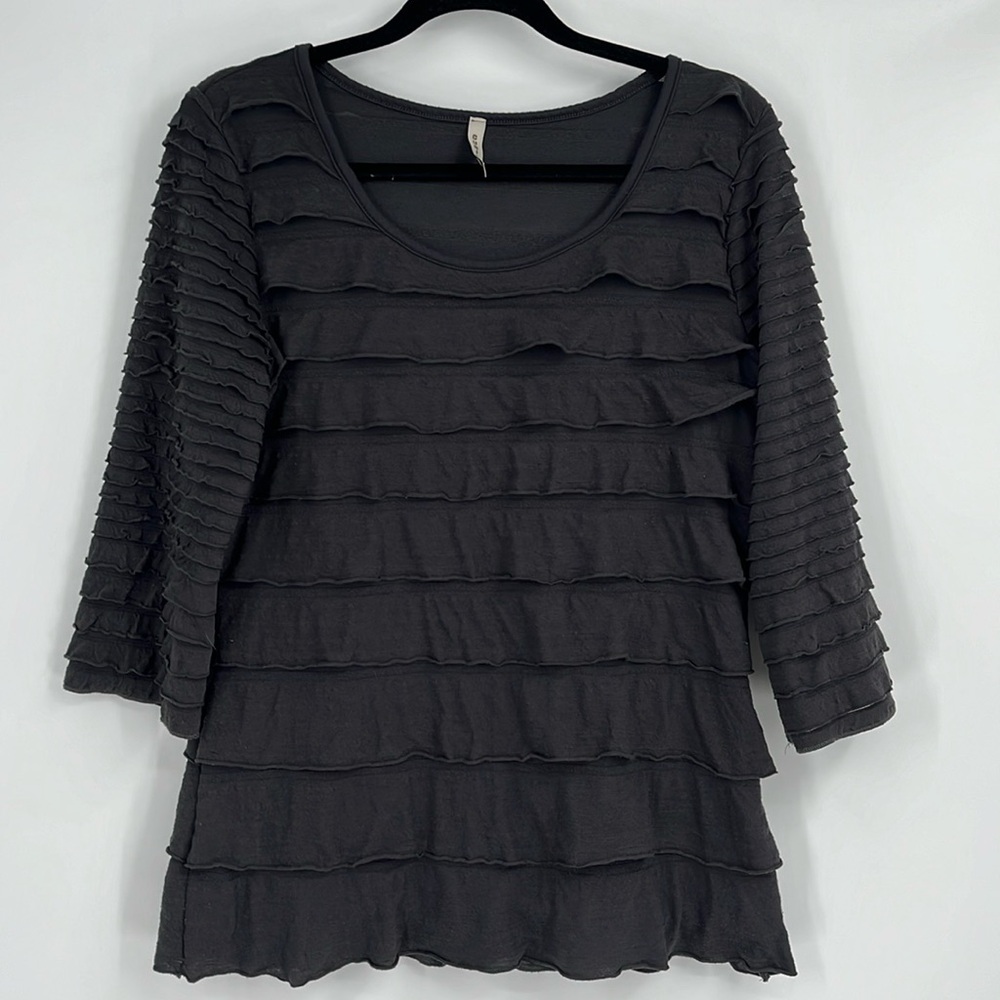 Cubism Black Layered and Textured 3/4 Sleeve Shirt Size Large